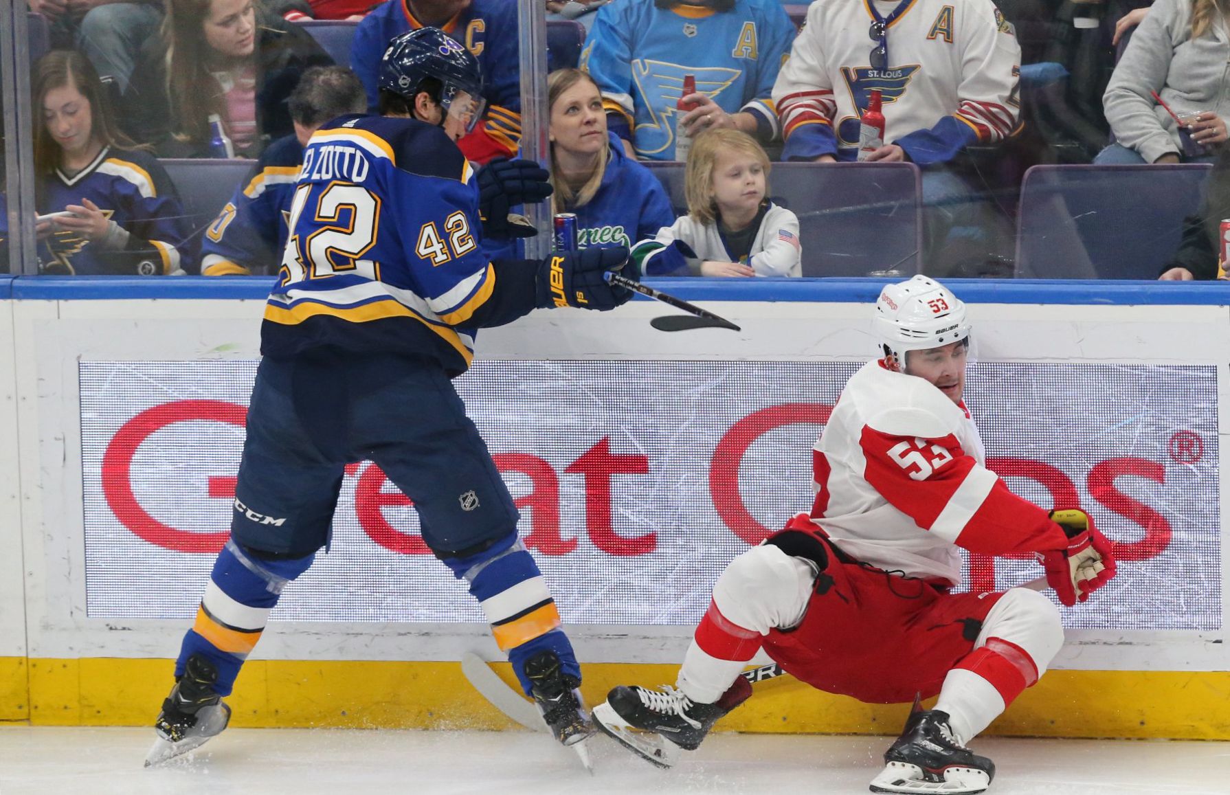 The Blues tangle with the Red Wings at Enterprise Center